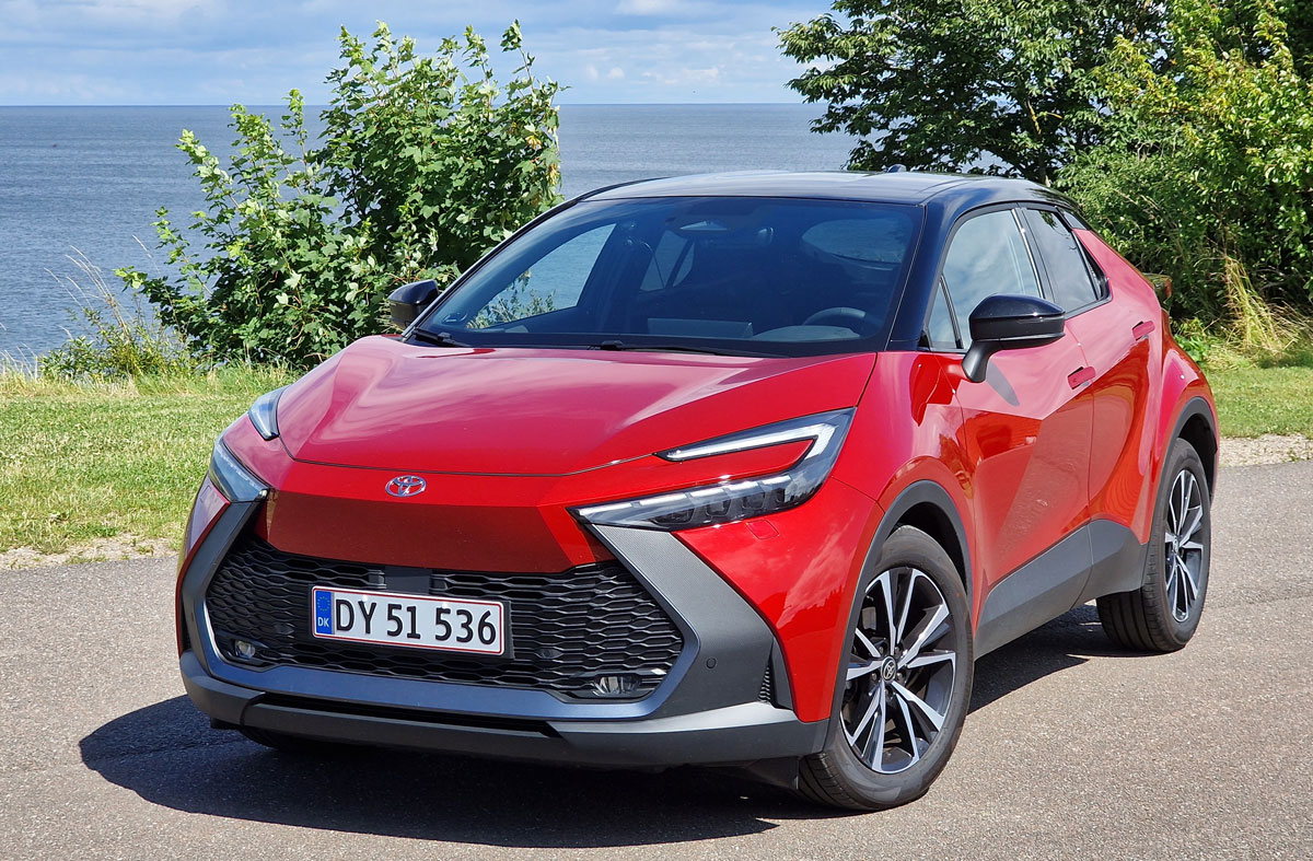 Biltest Toyota C Hr Hev Style Pr Vek Rsel Bilanmeldelse Test